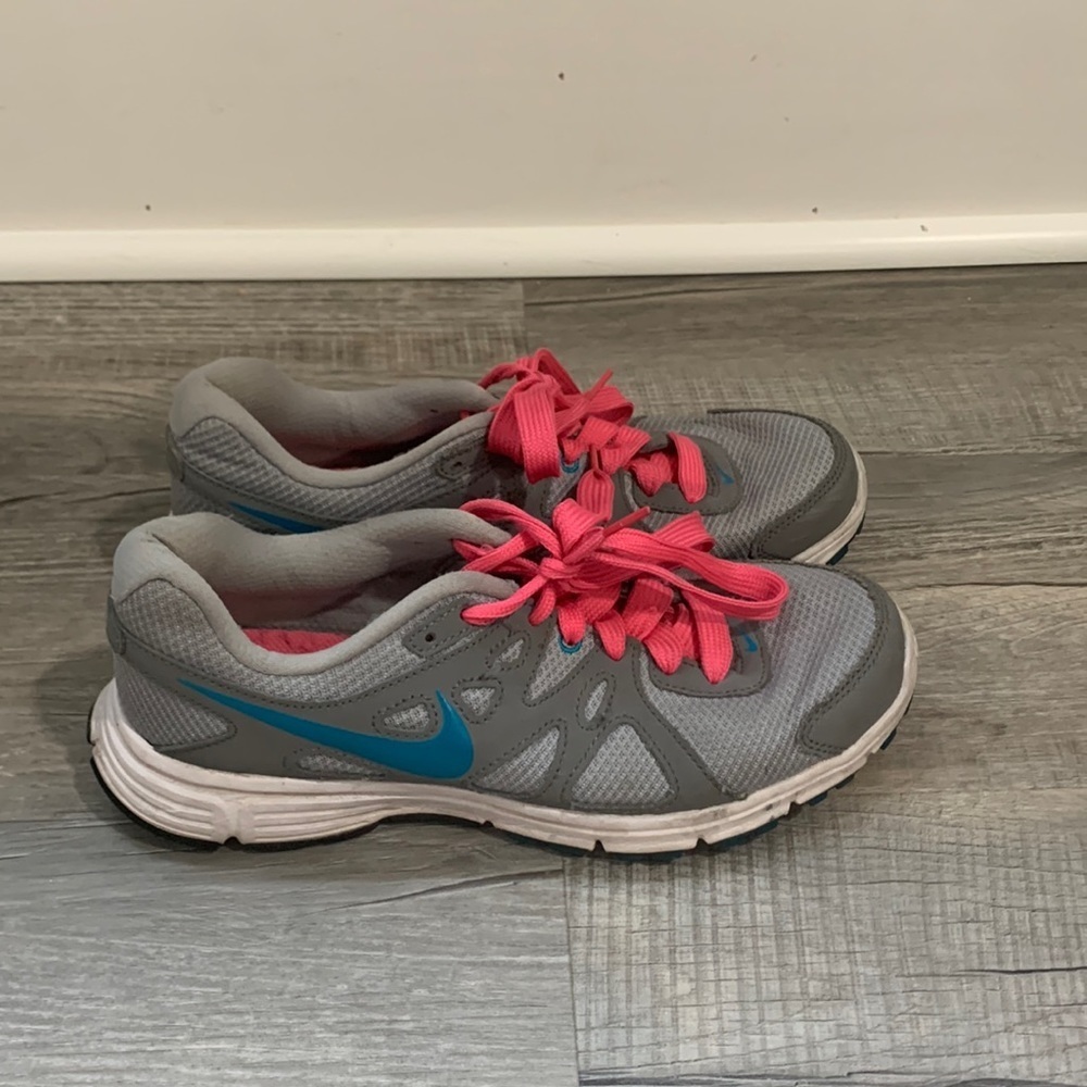 Womens Nike Revolution 2 Gray/Turquoise/Pink Running Shoes, Size 8